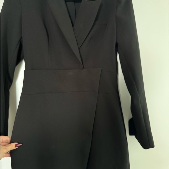 Dress - Picture 4 of 5